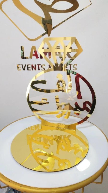 تفصيل ستاندات ذهب